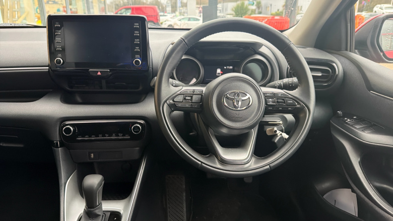 Toyota Yaris 1.5 Hybrid Design 5dr CVT Hybrid Hatchback